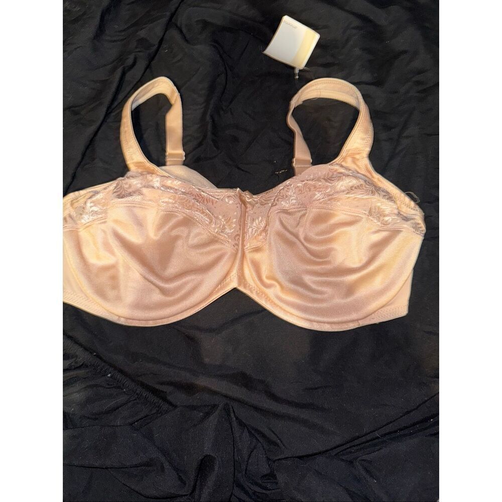 NWT  plus size underwire bra size 40DDD